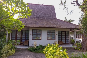 Villa Almarik Resort