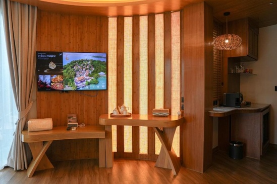 Sinae Phuket Luxury Hotel
