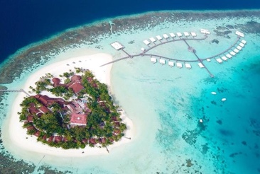 Diamonds Thudufushi Beach & Water Villas