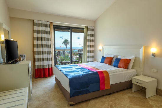 Crystal Boutique Beach Resort 