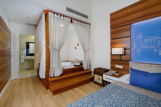 Limak Atlantis De Luxe Hotel & Resort