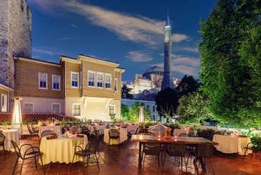 Hagia Sofia Mansions Istanbul, Curio Collection By Hilton