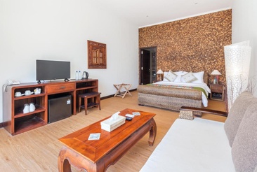 Kura Kura Beach Resort
