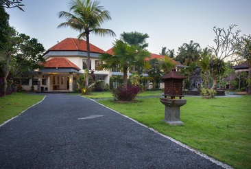 Agung Raka Resort And Villas