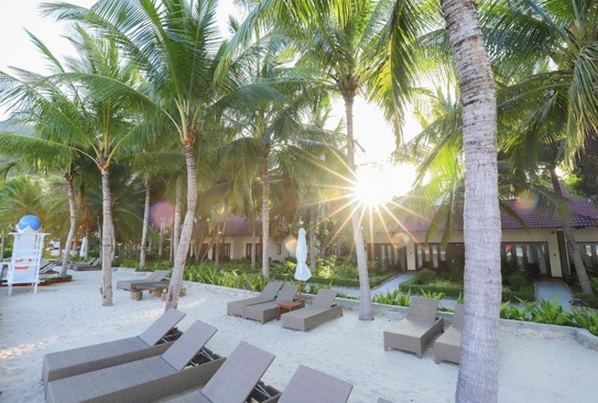 Diamond Bay Resort & Spa