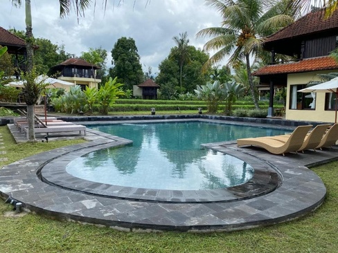 Atres Villa