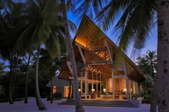 Emerald Faarufushi Resort & Spa