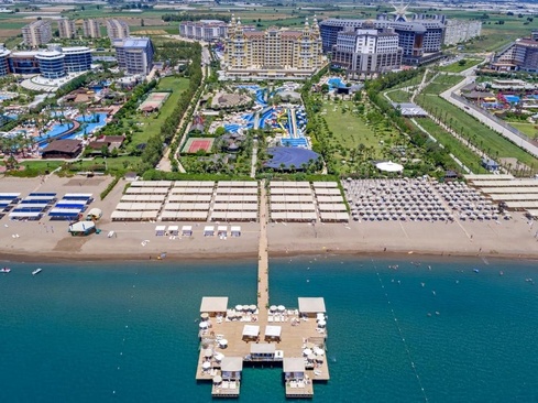 Royal Holiday Palace