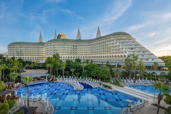 Delphin Imperial Lara