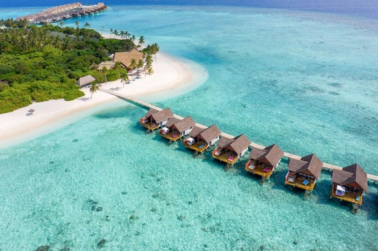 Furaveri Island Resort & Spa