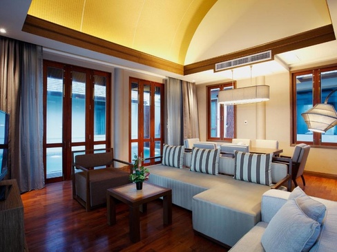 Graceland Khaolak Beach Resort