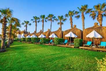 Crystal Flora Beach Resort