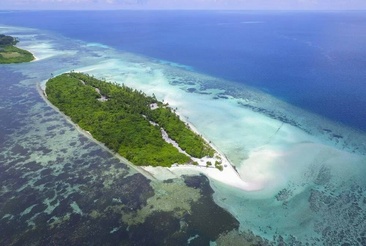 Reveries Diving Village, Maldives