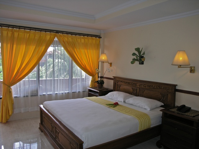 Palm Beach Hotel Bali