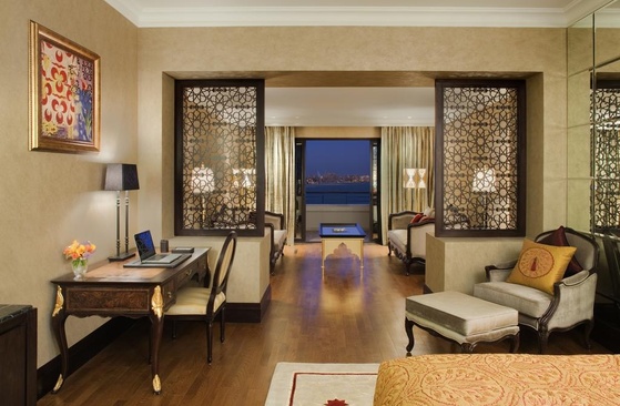 Jumeirah Zabeel Saray Royal Residences