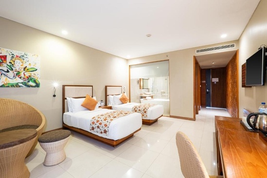Vouk Hotel & Suites