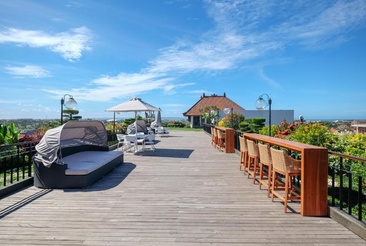 Jambuluwuk Oceano Seminyak Bali