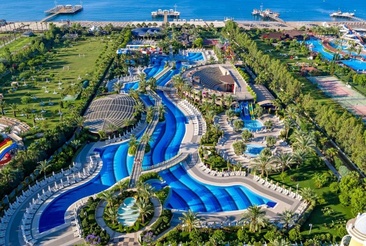 Royal Holiday Palace