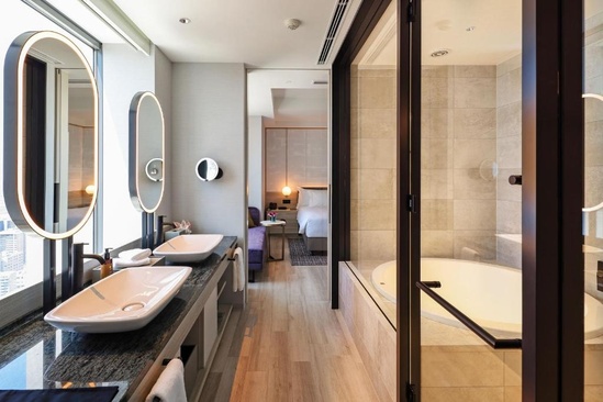  Centara Grand Hotel Osaka