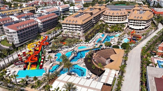 Royal Dragon Hotel