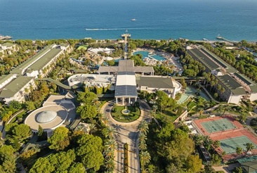 Dobedan World Palace