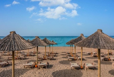 Adora Calma Beach Hotel