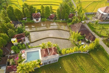 Atres Villa