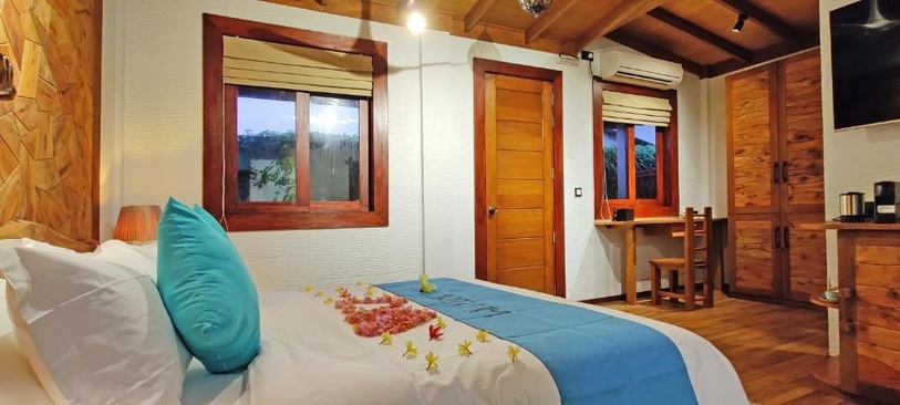 Island Luxury Boutique Hotel Fulhadhoo