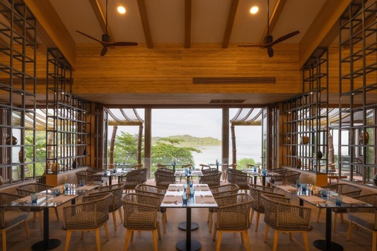 Sinae Phuket Luxury Hotel