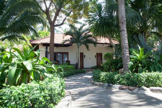 Diamond Bay Resort & Spa Nha Trang