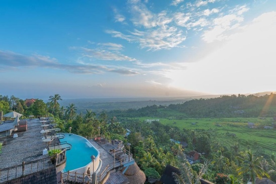 Maha Hills Resort