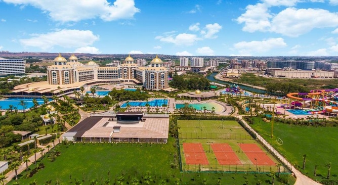 Delphin Be Grand Resort