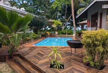 La Belle Tortue Lodge & Restaurant