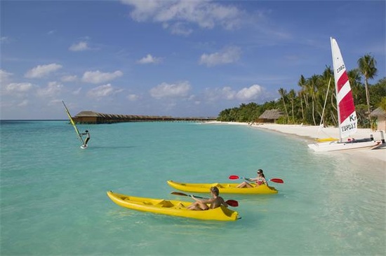 Veligandu Island Resort