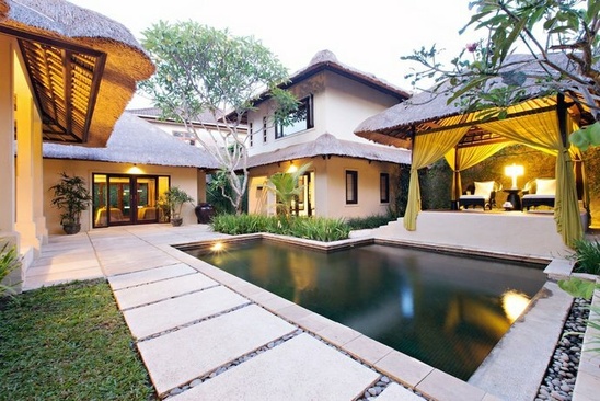 Kayumanis Sanur / Villas & Spa