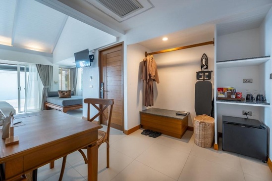 Thavorn Beach Village & Spa