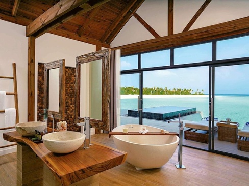 Kuredhivaru Resort And Spa (Ex.Movenpick Resort Kuredhivaru)