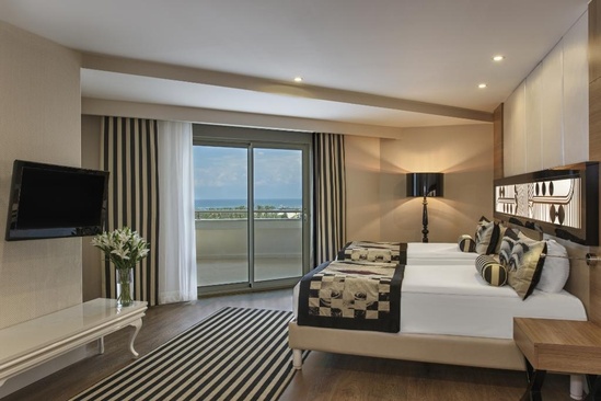 Delphin Imperial Lara