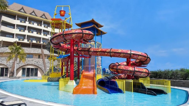 Royal Dragon Hotel