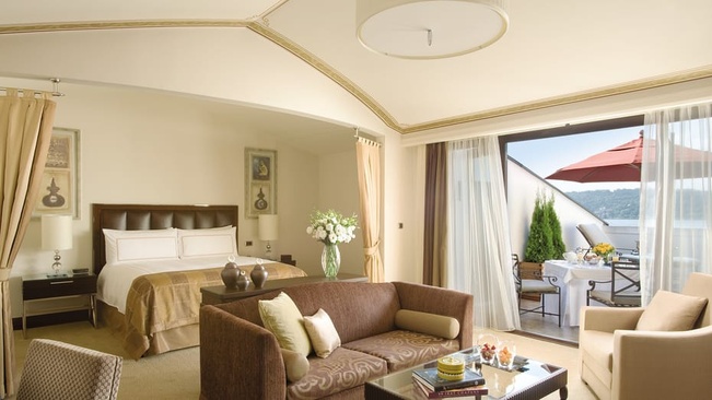 Four Seasons Hotel Istanbul At The Bosphorus