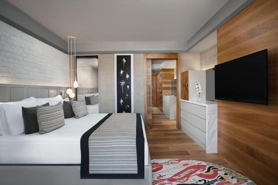 Acanthus Cennet Barut Collection