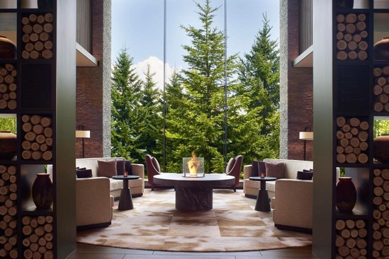 Higashiyama Niseko Village, A Ritz-Carlton Reserve