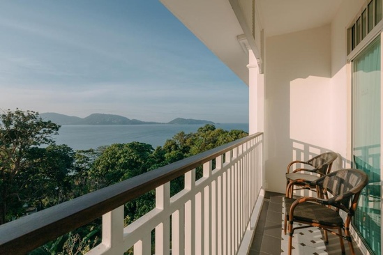 Marina Gallery Kacha Resort