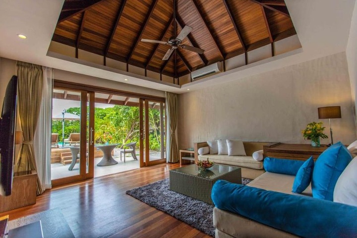 Hideaway Beach Resort & Spa