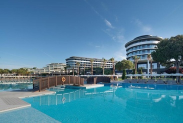 Voyage Belek Golf & Spa