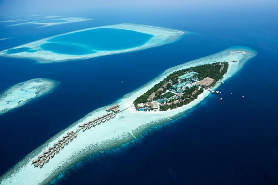 Vilamendhoo Island Resort