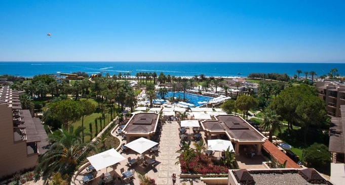 Crystal Tat Beach Golf Resort & Spa