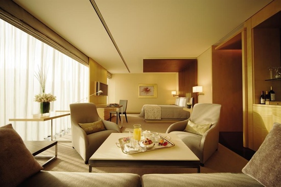Four Seasons Hotel Tokyo At Marunouchi