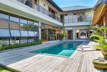 Zin Berawa Villas & Bungalows