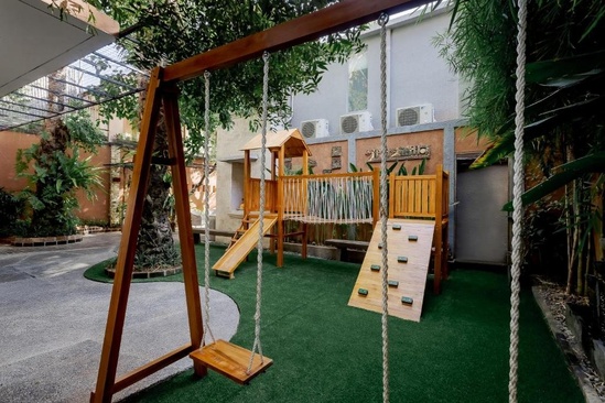 Fourteen Roses Boutique Hotel